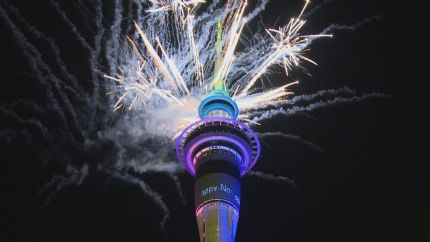 2024奥克兰天空塔跨年烟花庆祝活动线上直播